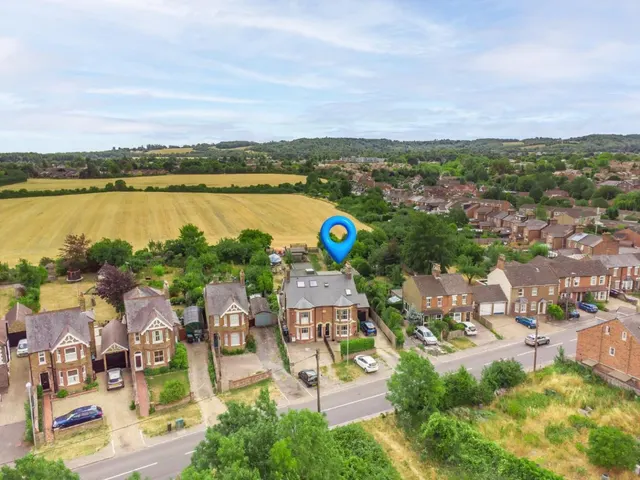 Bulbourne Road, Tring, photo 1