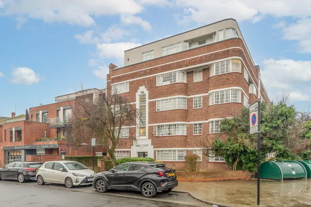 20 Oman Court, Oman Avenue, London, photo 1