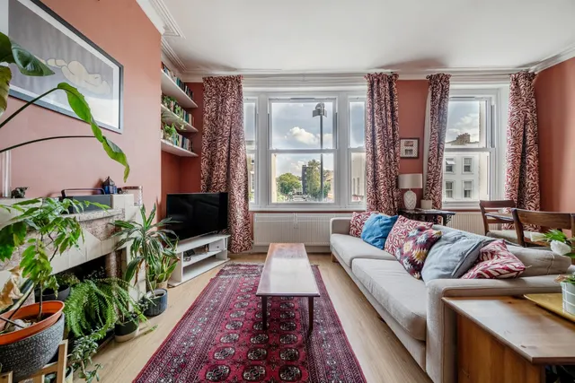 Coldharbour Lane, Camberwell, SE5, photo 2