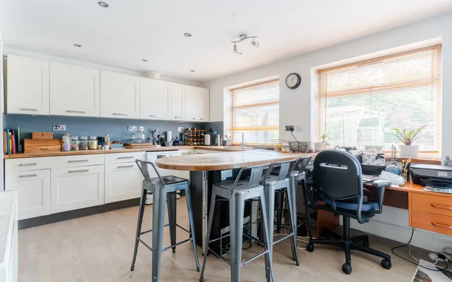 Avonmouth Road, Avonmouth, BS11, photo 3