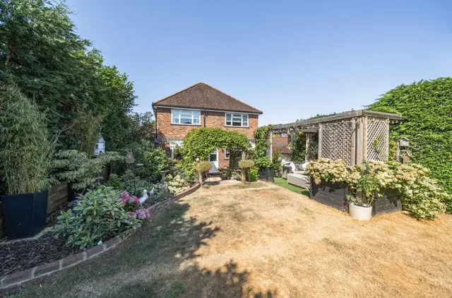 Kempshott Lane, Basingstoke, RG22, photo 2