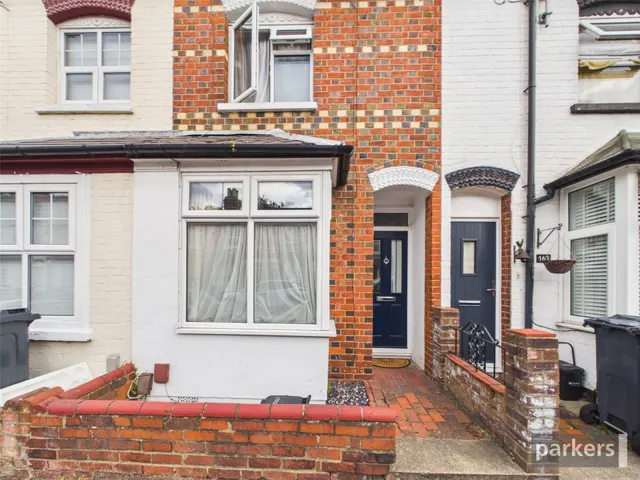 Wykeham Road, Reading, RG6, photo 1