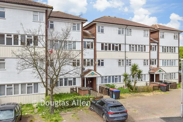 Caister Drive, Basildon, SS13, photo 1