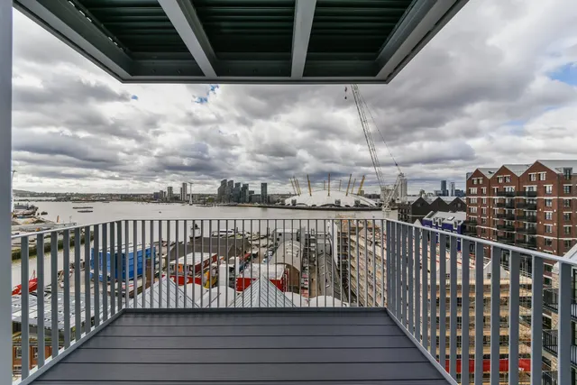 Serapis House, Goodluck Hope, E14, photo 2