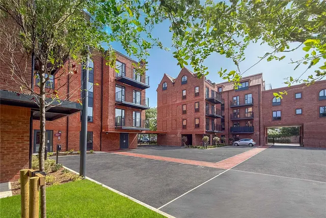 John Kirby Way, Wirral, CH48, photo 1