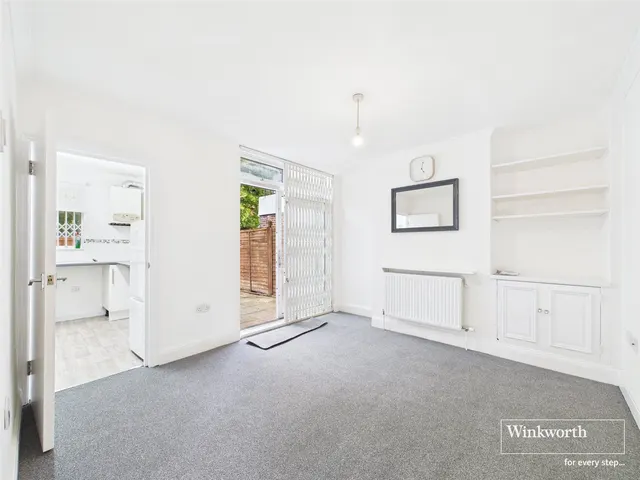 Braemar Avenue, Neasden, NW10, photo 3