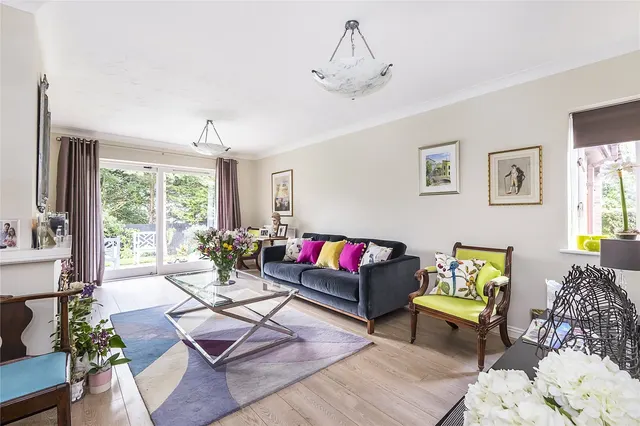 Sorbie Close, Weybridge, Surrey, KT13, photo 1