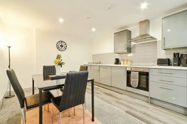 Green Lane, Yeadon, Leeds, photo 1
