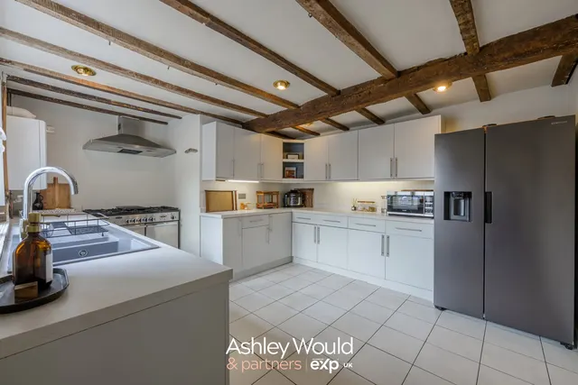 School Lane, Hagley, DY9, photo 2