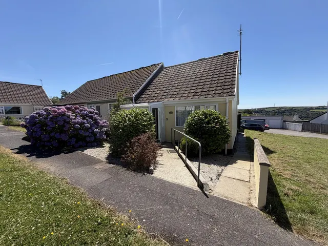 Pendeen Park, Helston, TR13, photo 1