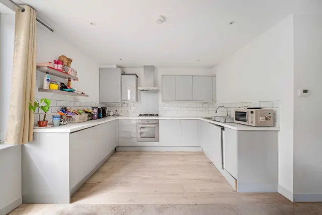 Photo 3 — Watling Street, Bexleyheath, DA6 7QH