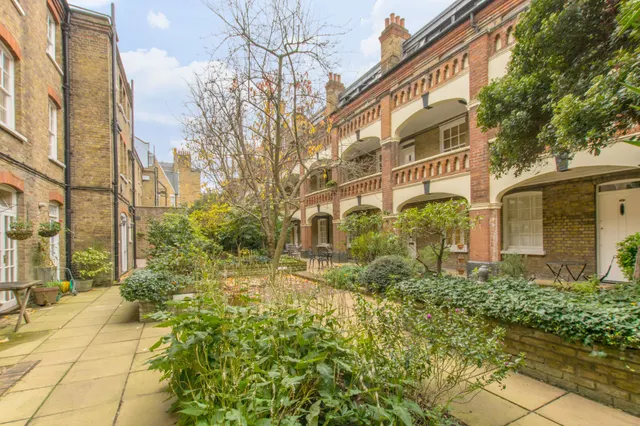 9 De Walden House, Allitsen Road, London, photo 1