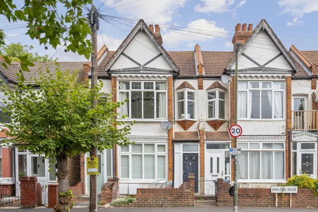 Shelton Road, London, SW19, photo 1