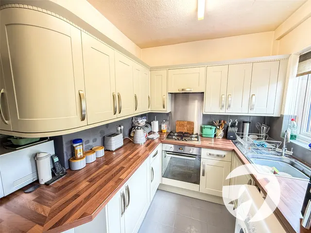 Queenscroft Road, London, SE9, photo 3