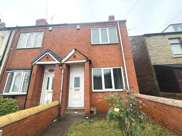 Brampton Road, Wath-Upon-Dearne, Rotherham, photo 1