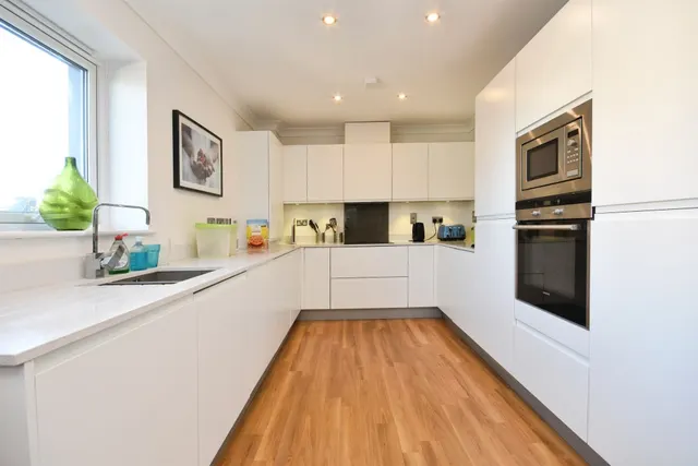 Burgess Croft Saffron Walden, CB11, photo 3