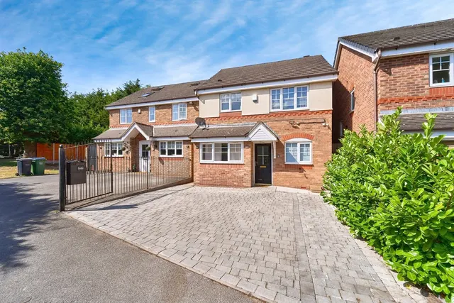 Edelweiss Close, Walsall, WS5, photo 1