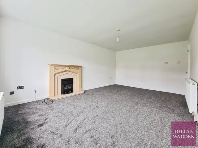 St. Asaphs Drive, Ashton-under-Lyne, OL6, photo 2