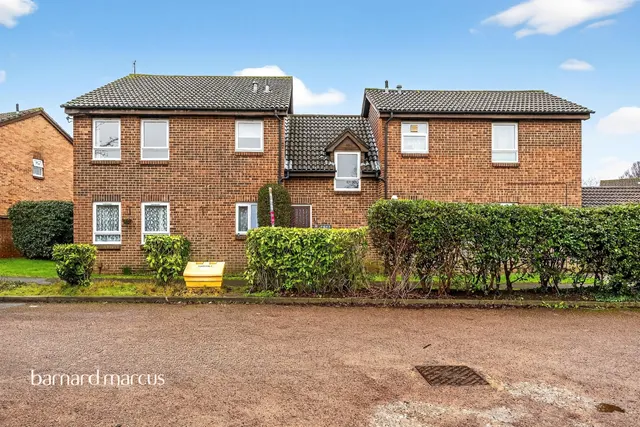 Apeldoorn Drive, Wallington, photo 1