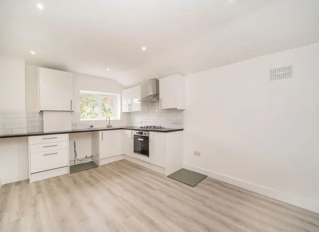 Photo 3 — Albacore Crescent, Lewisham, SE13