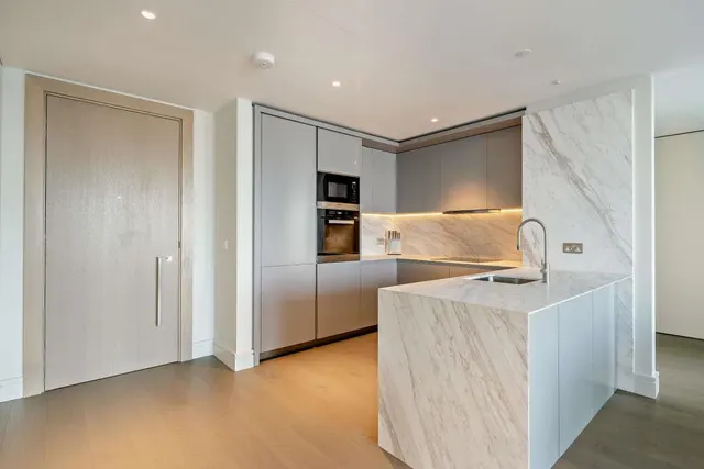 Houndsditch, London, EC3A, photo 1