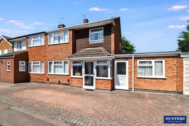 Penzance Avenue, Wigston, photo 1