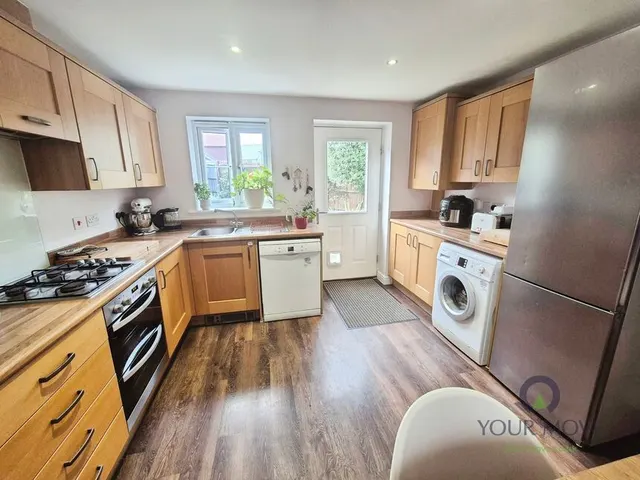 St. James Walk, BN26, photo 2