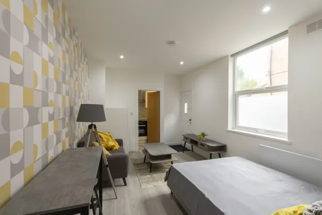 Photo 2 — Stirling Road, Edgbaston, B16