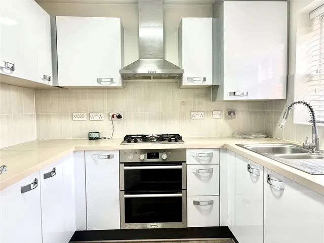 Calgarth Avenue, Warrington, WA5, photo 2
