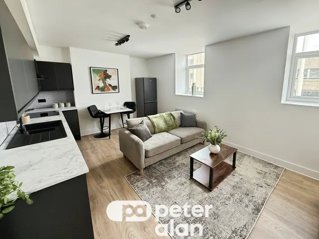 Crwys Road, Cardiff, CF24, photo 2