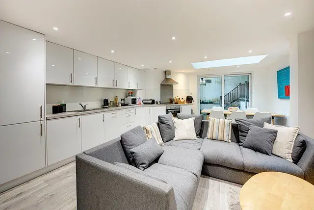 Photo 3 — Nassington Road, Hampstead, London, NW3 2UD