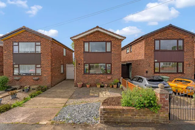 Belmont Road, Widnes, Widnes, WA8 3JB, photo 1