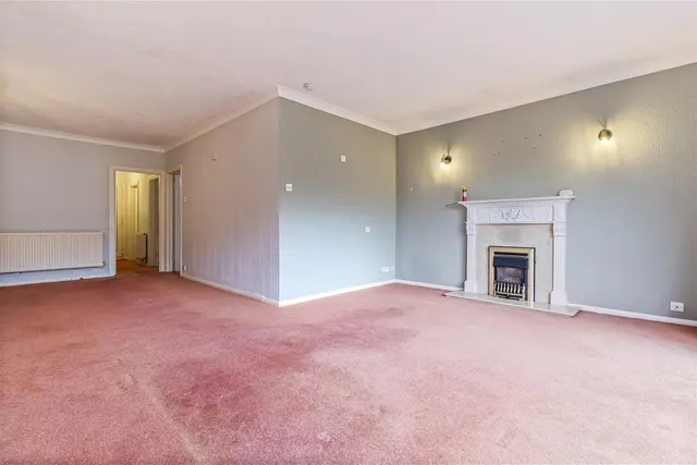 Photo 3 — Harwood Avenue, Goring-By-Sea, Worthing