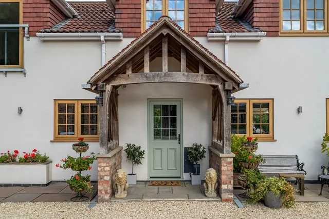 Stamford Brige Road, Sand Hutton, YO41, photo 3