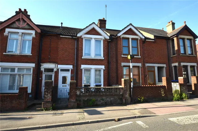 Devizes Road, Salisbury, Wiltshire, SP2 7LQ, photo 1