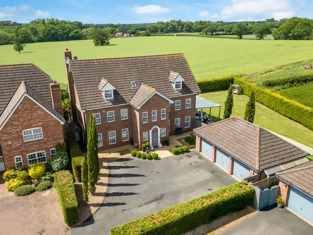 Pebworth Drive, Hatton, CV35, photo 2