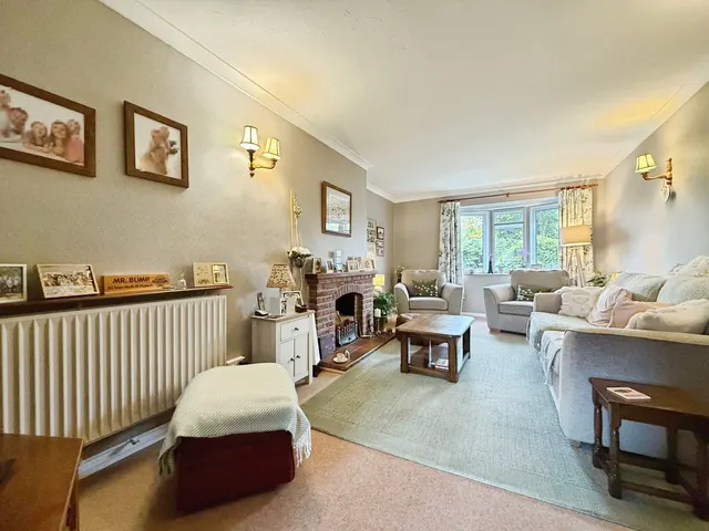 Winchester Road, Basingstoke, RG22, photo 2