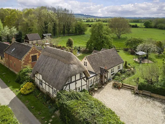 The Cross, Childswickham, WR12, photo 1