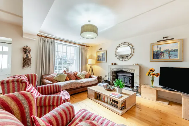 Photo 2 — Maltravers Street, Arundel, West Sussex, BN18 9BQ