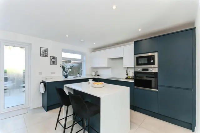 School Place, Bexhill-On-Sea, TN40, photo 2