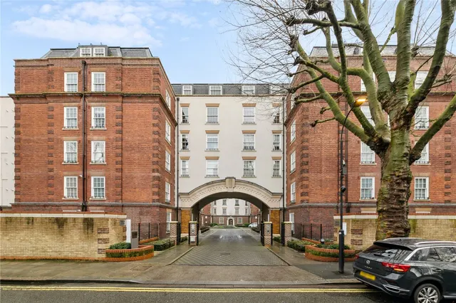 Lisgar Terrace, London, W14, photo 3