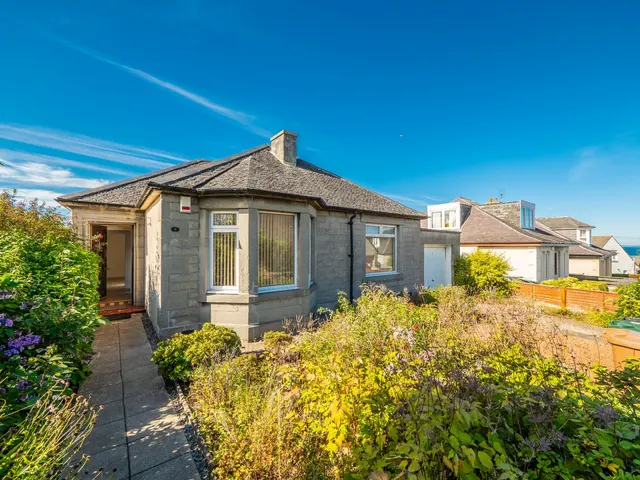 Milton Drive, Edinburgh, EH15, photo 1