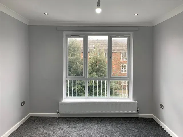 Upper Tulse Hill, London, SW2, photo 2