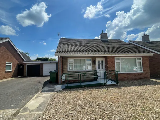 Gazeley Gardens, Peterborough, PE7, photo 1