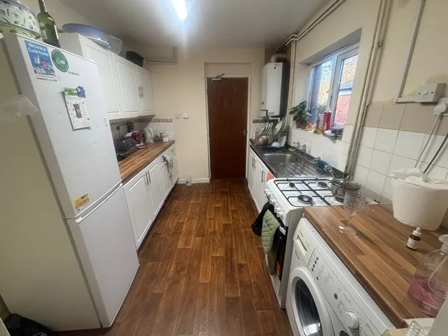 Rothesay Avenue, Nottingham, NG7, photo 1