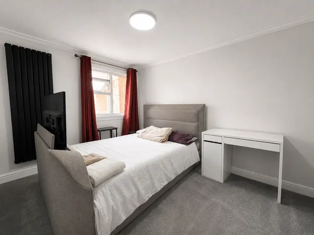 Photo 3 — Malgraves, Pitsea