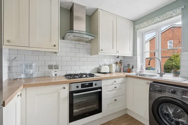 Avenue Terrace, Watford, WD19, photo 2