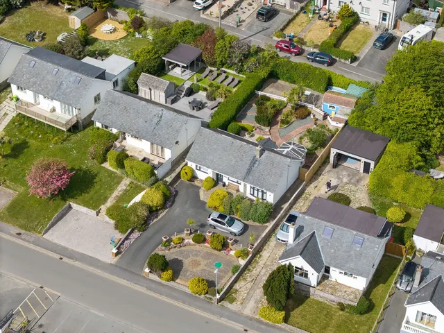 14, Cae du Estate, Abersoch, Pwllheli, Gwynedd, LL53 7EN, photo 1