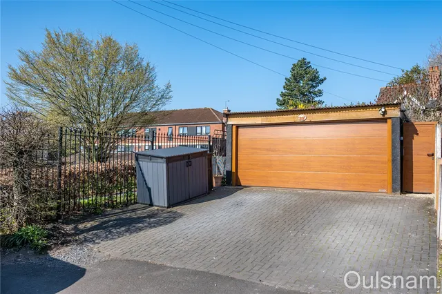 Photo 3 — Conway Road, Bromsgrove, Worcestershire, B60 2AD