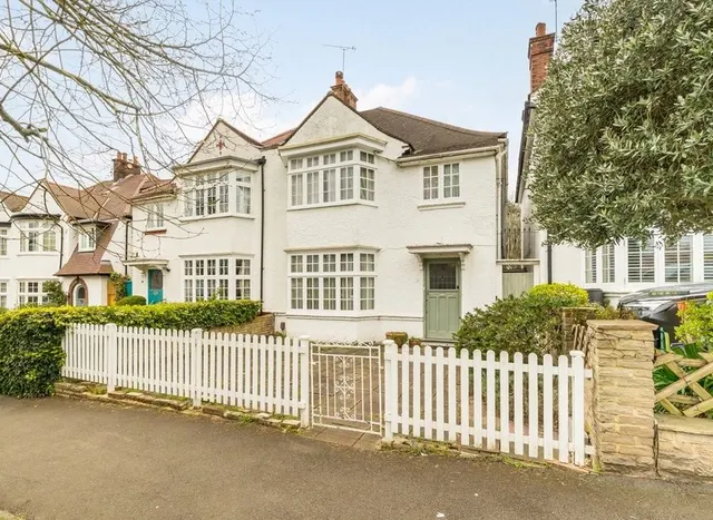 Hillway, Highgate, N6, photo 1